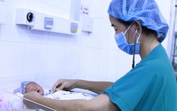 Sản phụ bị biến chứng nguy hiểm vượt cạn thành công