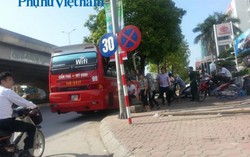 Xe 'rùa bò' 1 tiếng đi 1 km ở ngay Thủ đô