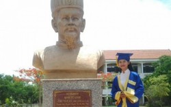 Nữ thủ khoa nhiều lần định bỏ học vì nhà nghèo