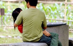 Con mới hơn 10 tuổi đã biết làm ‘chuyện người lớn’’