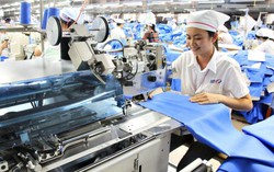 May mặc Việt Nam đối mặt nhiều thách thức (Bài 1): Bao giờ hết gia công?