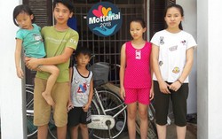 Nghẹn lòng nhìn 5 trẻ mồ côi tự chăm nhau qua ngày