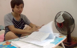 Đủ “chiêu” chống nóng kiểu sinh viên 