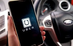 Tài xế Uber giải cứu thiếu nữ bị ép bán dâm 