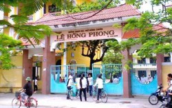 Nữ sinh mất mẹ sát ngày thi lo không có tiền học đại học