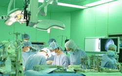 Kĩ thuật mới giúp phụ nữ bị van động mạch chủ thêm cơ hội có con