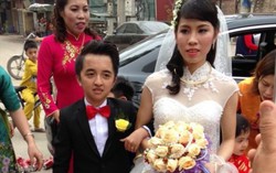 Đám cưới chú rể tới vai cô dâu xôn xao dân mạng