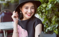Nhã Phương trẻ trung với thời trang đón hè