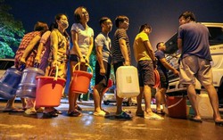 Lấy mẫu kiểm tra chất lượng nước sau khi Viwasupco cấp nước trở lại