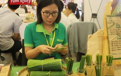 Bỏ việc lương cao ở ngân hàng lớn về quê làm ống hút cỏ