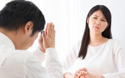 Vợ mới cưới đùng đùng xách quần áo về nhà mẹ đẻ