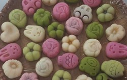 Cùng bé làm bánh dẻo hình con giống ngộ nghĩnh