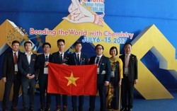 4 học sinh thi Olympic hóa quốc tế đạt 3 HCV, 1 HCB