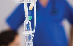 Vụ nữ công nhân tử vong khi truyền đạm: Phòng khám thực hiện cấp cứu thế nào?