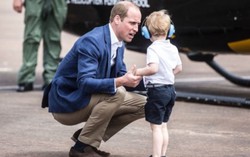 Học lỏm bí quyết dạy con của hoàng tử William 