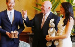 Công nương Meghan Markle mang thai: Quy tắc Hoàng gia Anh lại bị phá vỡ
