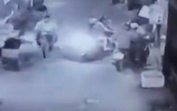 TPHCM: 2 vụ cướp cách nhau 30 phút nghi do nhóm 13 thanh niên gây ra