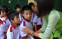 Sáng nay, gần 1,3 triệu học sinh tại TPHCM tựu trường