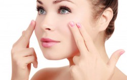 Vài chiêu gối đầu giường để ngừa thâm quầng và bọng mắt