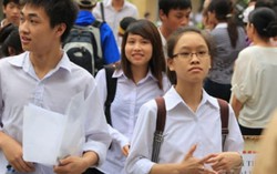 Phụ huynh có con tuổi “dê vàng” căng mình lo chuyện thi vào 10