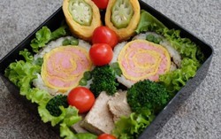 Sushi hoa hồng cực dễ làm