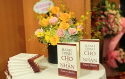 ‘Bà đầm thép’ Nancy Quyên ra mắt sách ‘Hành trình cho là nhận’