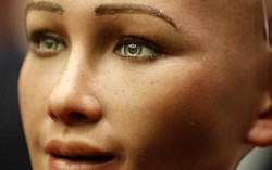 Nữ robot đầu tiên là công dân có nhiều quyền hơn cả phụ nữ thật