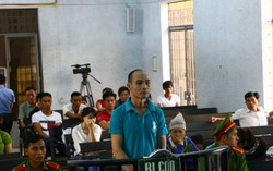 Bênh vợ, chồng chém bạn nhậu tử vong