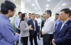 Những bác sĩ không khoác áo blouse