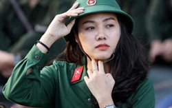 Trầm trồ trước tài sắc của Á khôi mang màu xanh áo lính