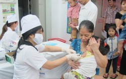 Thêm 3.500 liều vaccine '5 trong 1' Pentaxim cung ứng trong ngày mai