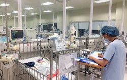 Sức khỏe bé sinh non con của vợ chồng tử vong trong đám cháy ra sao?