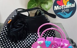 Chỉ 40.000 đồng để có 2 túi xách tay cho mẹ và bé gái