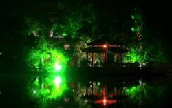 Thắp sáng hồ Hoàn Kiếm bằng màu xanh lam