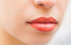 10 cách tạo đôi môi dày quyến rũ 