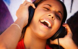8 thói quen xấu có thể làm tổn thương trí não