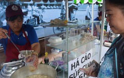 Khám phá phố hàng rong đầu tiên của Sài Gòn