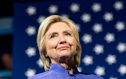 Bà Hillary được báo giới ‘thân Cộng hòa’ ủng hộ
