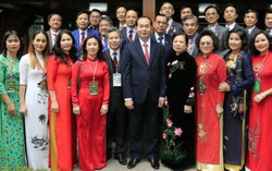 Tổ quốc luôn chào đón những người con thân yêu trở về đất Mẹ