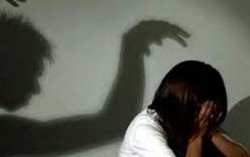 Nhập viện tâm thần vì mẹ ép... về quê