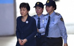 Cựu Tổng thống Park Geun-hye đối mặt với 21 cáo buộc hình sự