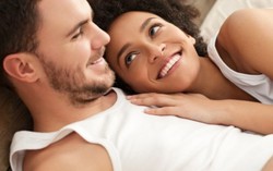 10 lợi ích từ 'yêu' mang lại cho phái mày râu