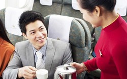 Cấm bay 6 tháng với hành khách tát nữ tiếp viên