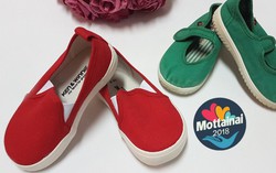 Túi xách đẹp, giày xinh cho mẹ và bé