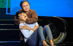 Nữ nghệ sĩ Huyền Trâm bật khóc kể về mẹ trên Sao nối ngôi