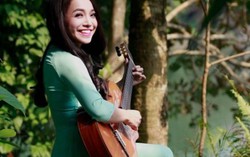 Ca sĩ Lan Anh khoe giọng ngọt ngào với 'Làng lúa, làng hoa'