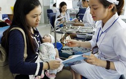 Thuê xe vượt hàng trăm cây số đưa con ra Hà Nội tiêm vaccine dịch vụ '6 trong 1'