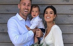 Vợ chồng ngôi sao bóng bầu dục Bryce Cartwright nói không với tiêm vaccine