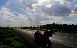 Mẹ đơn thân tố bị phượt thủ 'giở trò' trong nhà nghỉ khi phượt đêm
