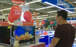 Tivi mùa World Cup 2018: Nhiều khuyến mãi, ít người mua